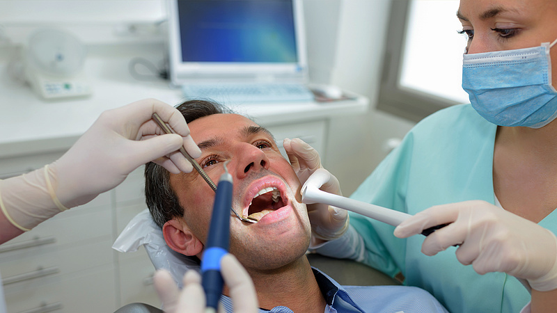 Kell-e vírusteszt fogorvosi vizsgálat előtt? - Keddtől új eljárásrend van érvényben