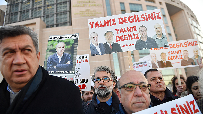 Hollandia hivatalosan visszahívja törökországi nagykövetét