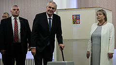 Ismét kórházba szállították a cseh elnököt