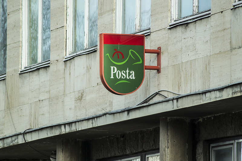 A Magyar Posta fizetési felszólítást küld a Jobbiknak