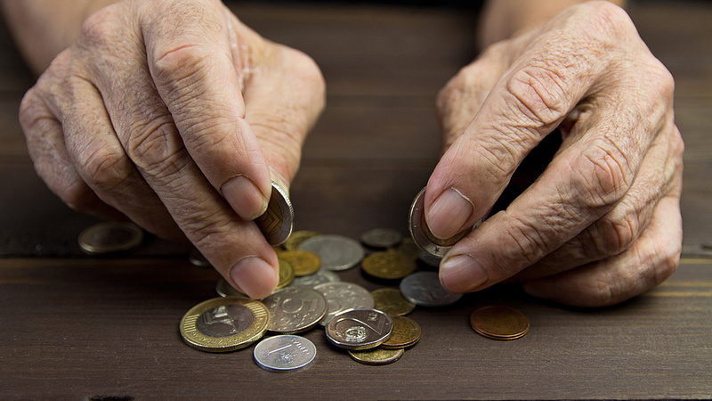 Nyugdíjasok, figyelem: újabb kedvezményről döntött a kormány