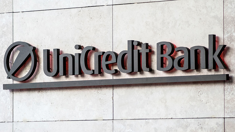 Fontos bejelentéssel állt elő az UniCredit Bank