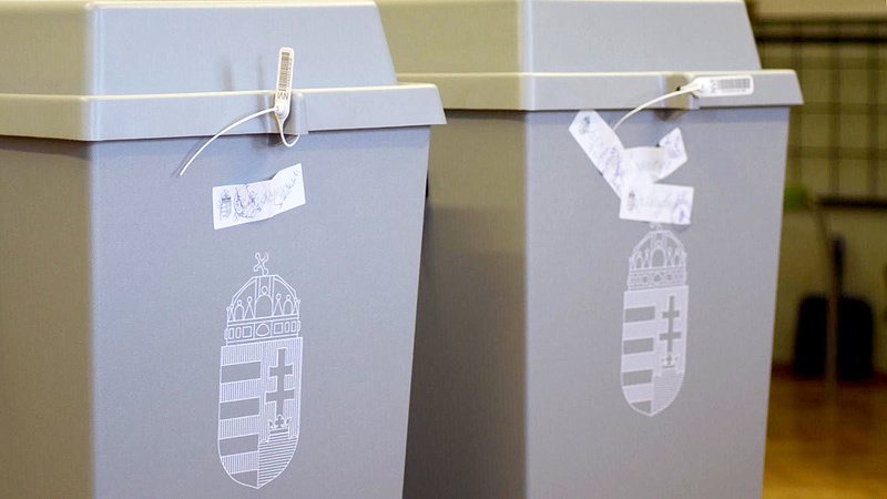 Leállították a szavazást egy budapesti körzetben - baki történt