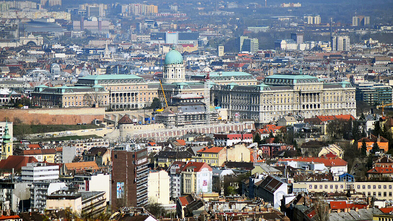 Lakások helyett óriásszálló épülhet Budapest belvárosában