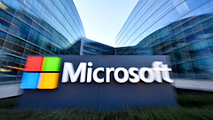 Microsoft-botrány: Romániában tíz miniszter sározódott be