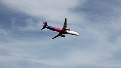 A Wizz Air keményen nekiment versenytársainak