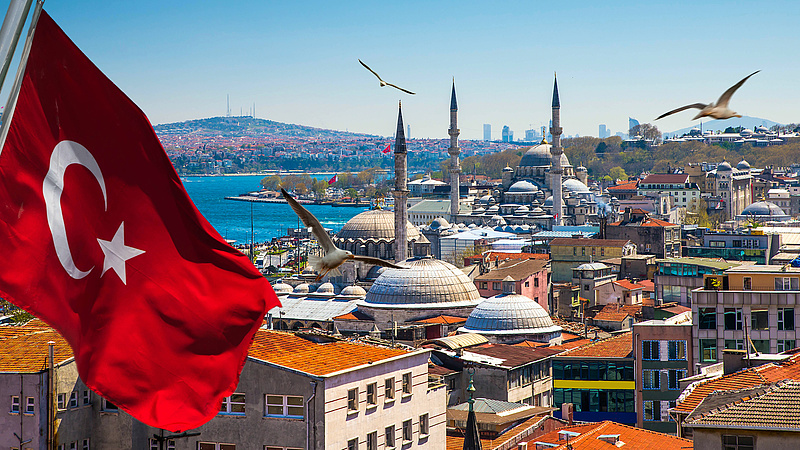 Már 83 százalékos az infláció Törökországban, a közlekedés, az élelmiszer és a lakhatás ára az egekben