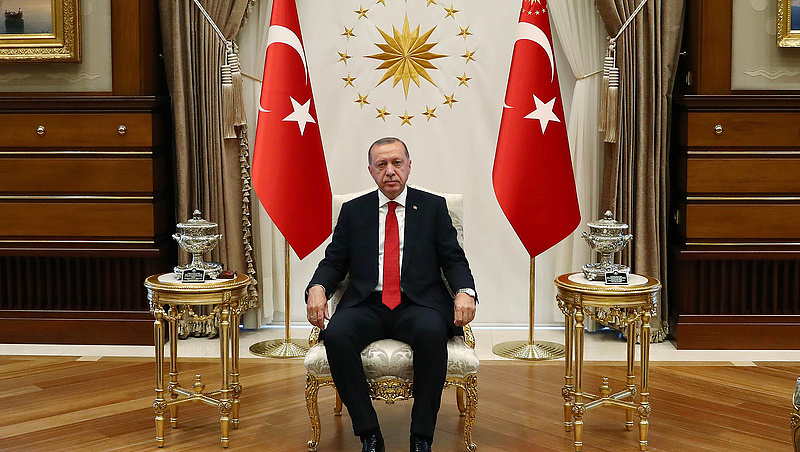 Hivatalos: teljhatalmat nyert Erdogan