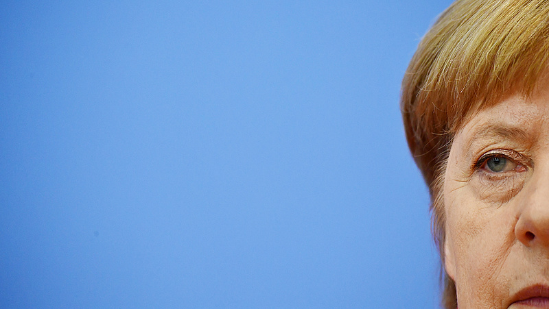 Botrány tört ki Merkel körül - uniós tiltólistán szereplő emberrel találkozott