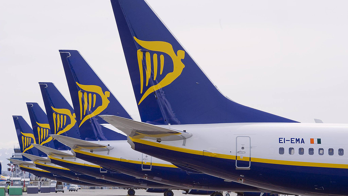 Ryanair commits to a trip to a language exam