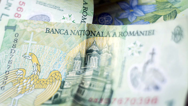 A közalkalmazottak bére is befagy Romániában