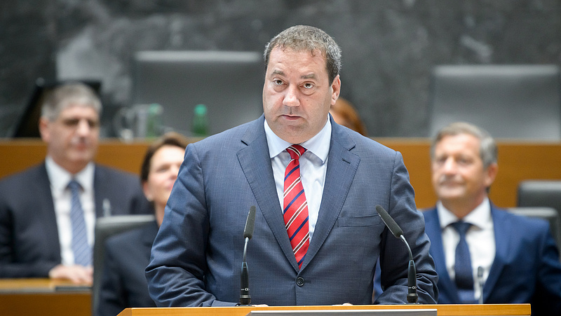 Megzsarolt egy polgármesterjelöltet a szlovén miniszter - le kellett mondania