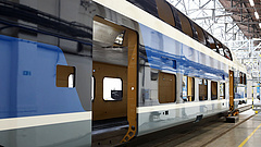 Látványos váltás a MÁV-nál: elindult az első emeletes vonat 