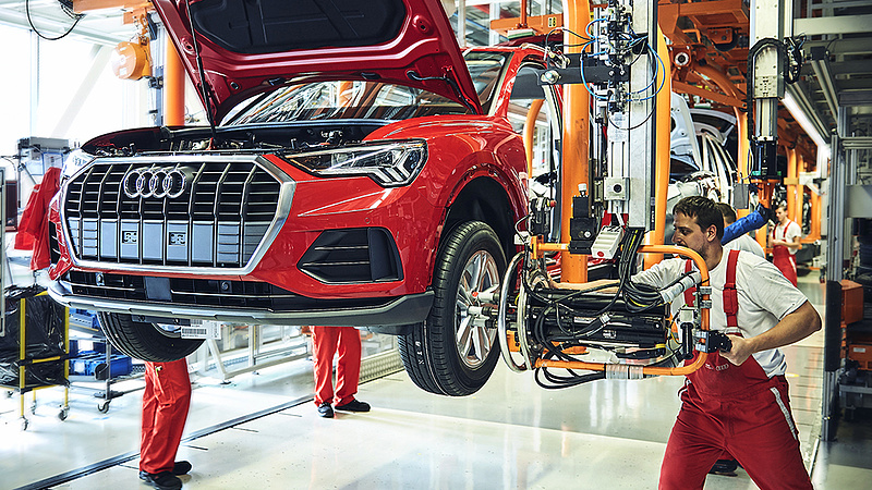 Újraindul a termelés a győri Audi gyárában