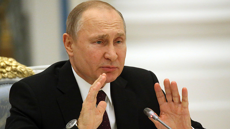 Putyin megkapta a második oltást, titok, hogy melyiket