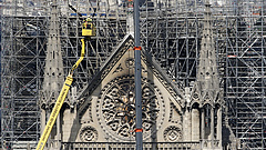 Elfogadták a törvényt a Notre-Dame helyreállításáról
