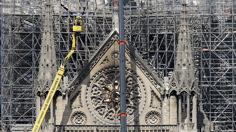 A hőség veszélyezteti a Notre-Dame boltozatát