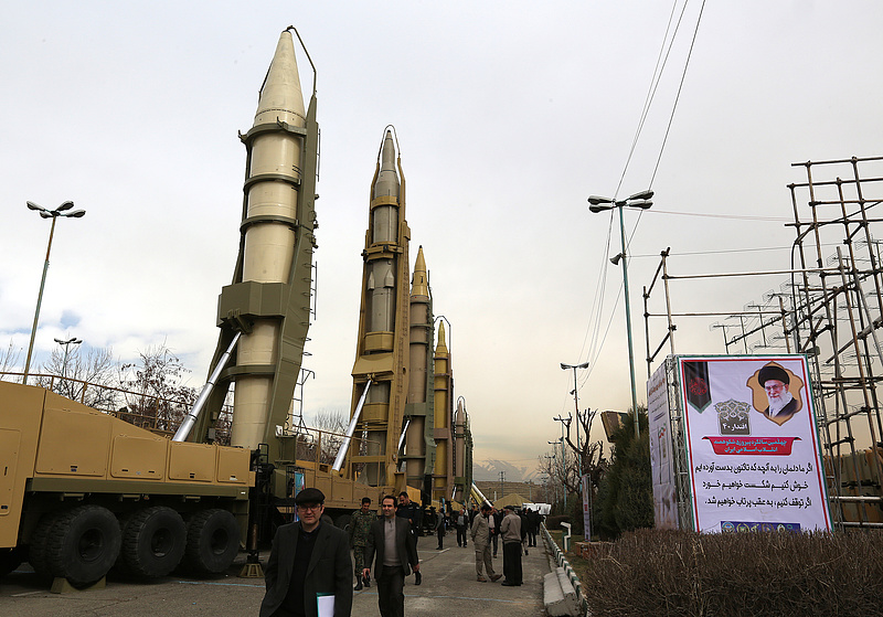 Irán is rakétázott pénteken