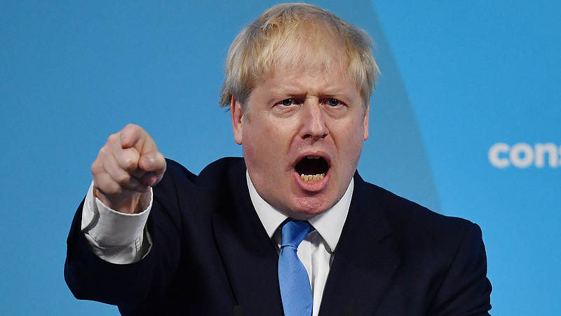 Egyfősre csökkent Boris Johnson többsége a parlamentben