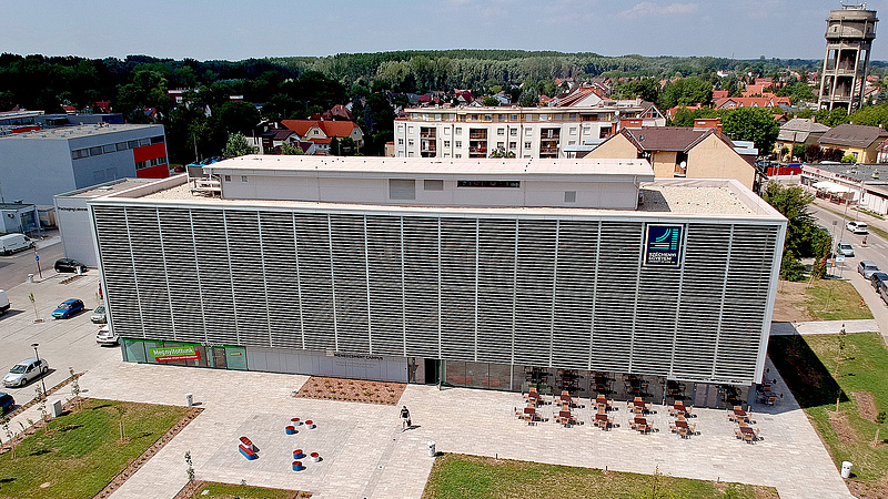 A győri egyetem is megvásárolta Borkai ügyvédjének szolgáltatásait