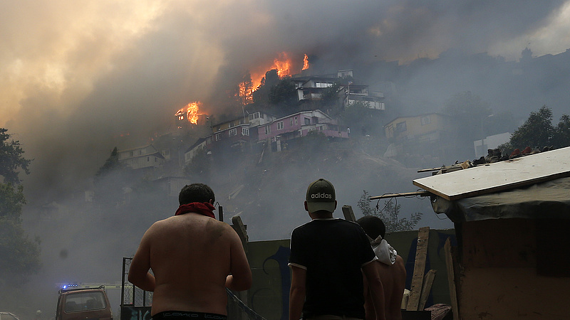 Rengeteg ház égett le Valparaísóban