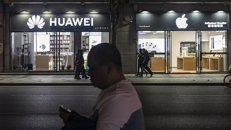 Fontos döntést hozott a Huawei