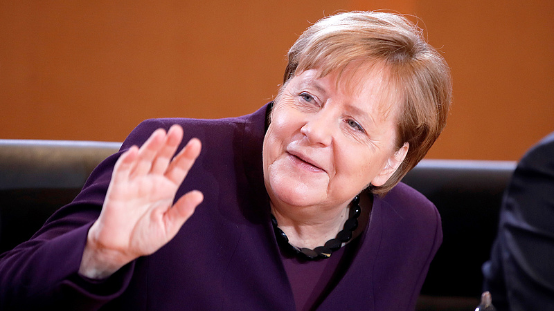 Koronavírus: elkészült Angela Merkel harmadik koronavírus-tesztje