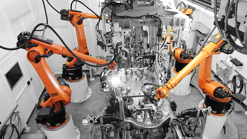 Elemi változás jön a munkahelyeken - áttörés küszöbén a robotika