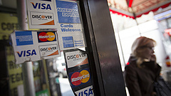 Bankkártya vs. készpénz - ki költ többet a boltokban?