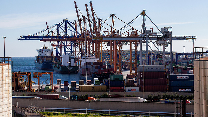 Tomboló kereslet, mégis mélyülő válsággal küzd a globális szállítmányozás