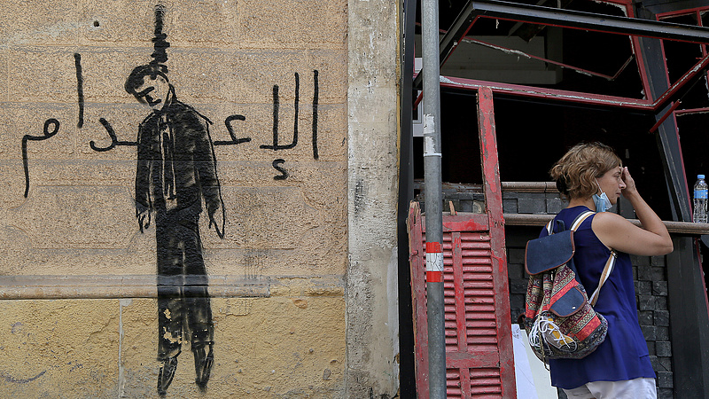 A bejrúti robbanás után lemond a libanoni kormány