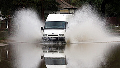 Újabb szakaszokon rendeltek el árvízvédelmi készültséget