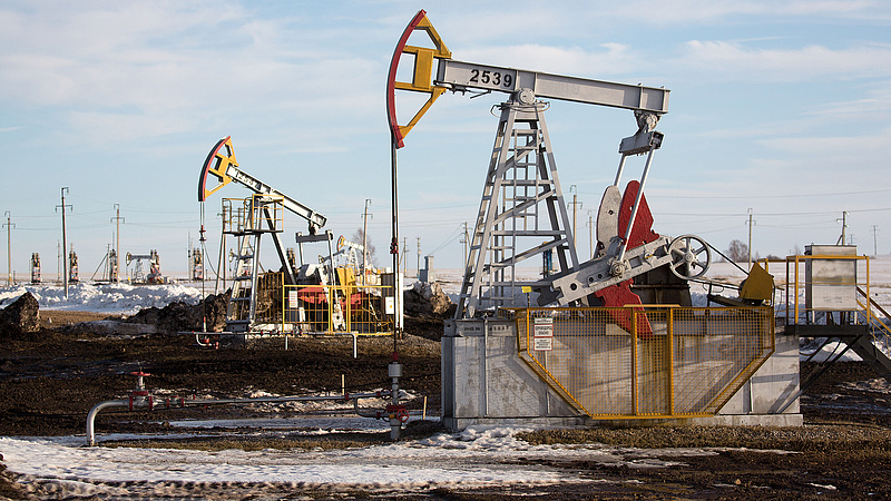 Uniós gáz- és olajbevételeiből erősíti meg a gazdaságát Oroszország