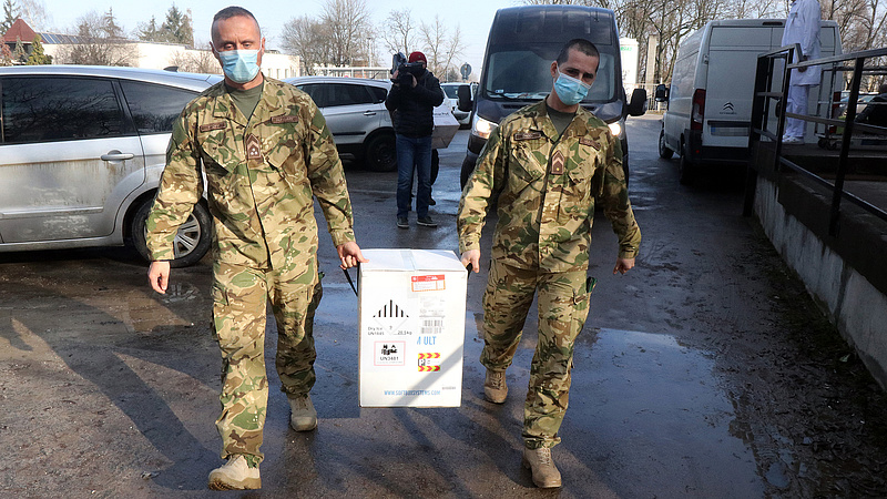 A magyar kormány fontos üzenetet küldött, nem terveznek járványügyi korlátozásokat