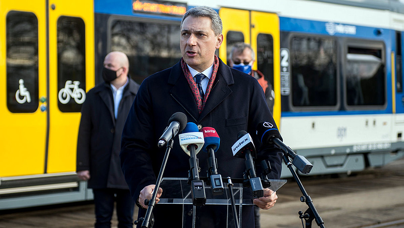 Lázár János szerint Orbán Viktor képes megfékezni a korrupciót