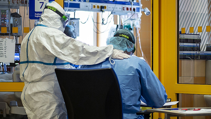 Koronavírus: újabb 54 beteg és 4 halott Magyarországon