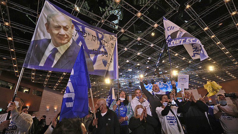 Netanjahu pártján belülről támadják, hogy belpolitikai játszma a gázai konfliktus elnyújtása