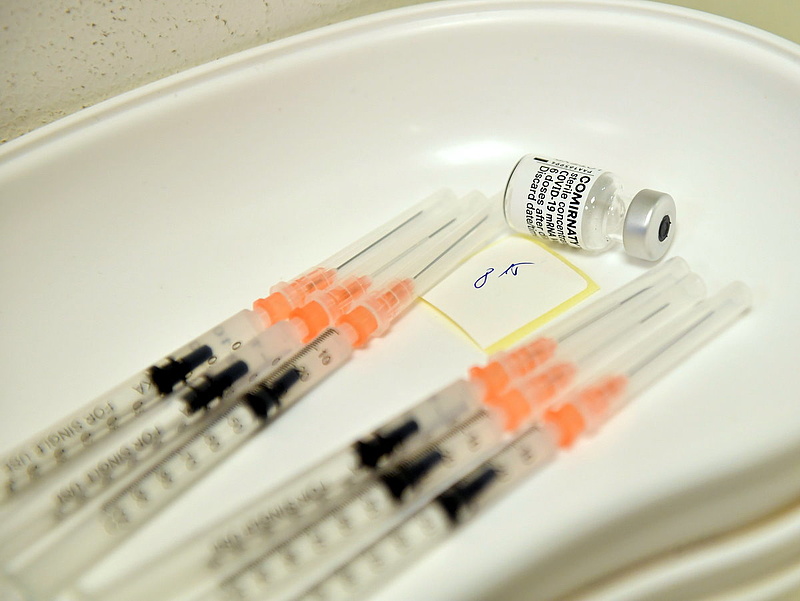 Nagyon foglalkoztatják a keleti vakcinák az internetezőket