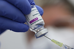 Új javaslat: AstraZeneca után mRNS alapú vakcina