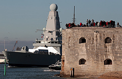Az Egyesült Királyság hadihajókat küld az oroszok miatt a Fekete-tengerre