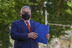 Orbán Viktor szerint három veszély fenyegeti az országát