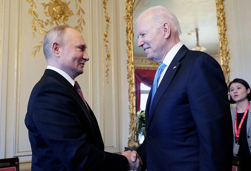 Orosz-ukrán válság: Biden máris tiltást jelentette be