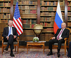 Telefonon beszélt Putyin és Biden: nincsenek jó hírek