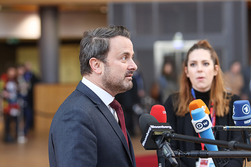 Egy oltás után pozitív lett a luxemburgi miniszterelnök koronavírus-tesztje