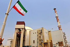 Irán beizzította atomerőművét