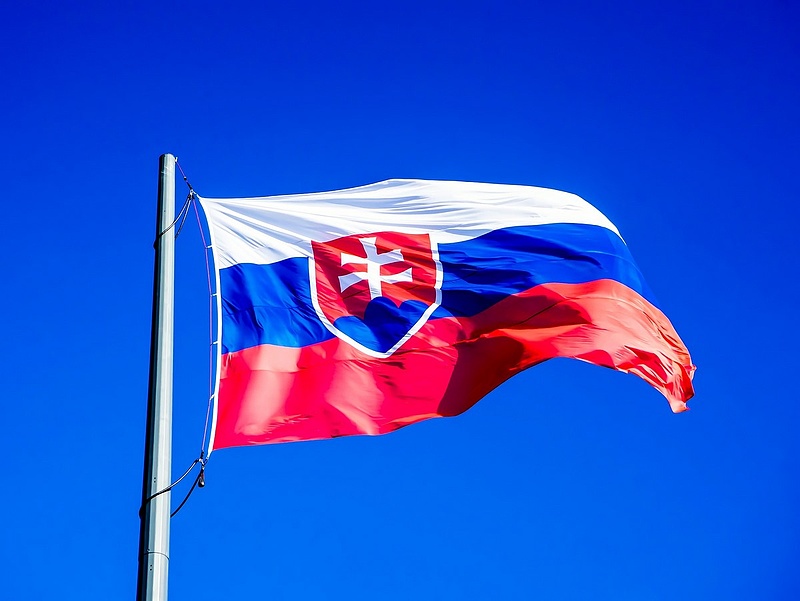 Szlovákia magasabb fokozatba kapcsol