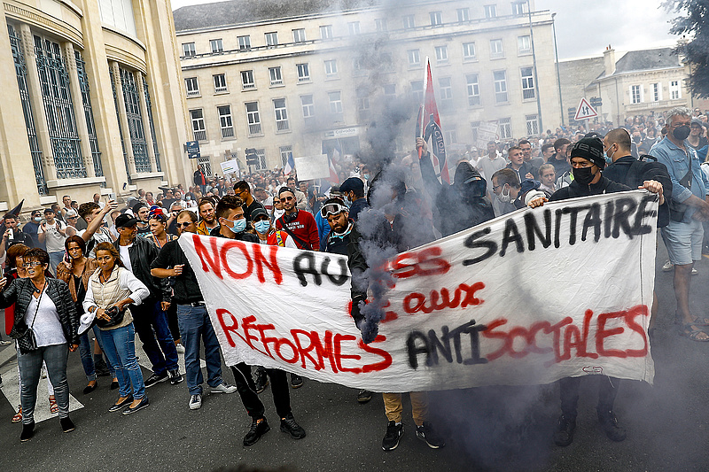 Az oltópontok lettek a vandálok új célpontjai Franciaországban
