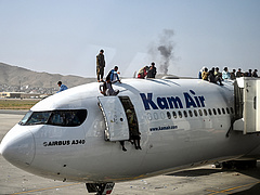 Bejött, amit vártak: robbanás történt a kabuli repülőtéren