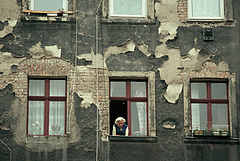A magyar szegények rövidebb ideig élnek, így lehetne javítani a helyzeten