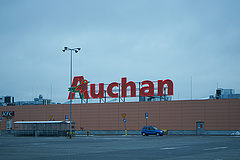 Magyar kisebbségi befektető jelenhet meg az Auchanban